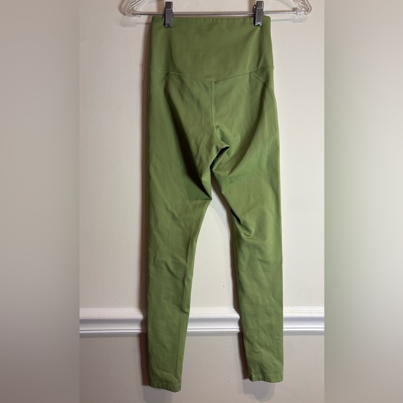 Girlfriend Collective Compressive High Rise Leggings XS Mantis Green - Picture 5 of 8